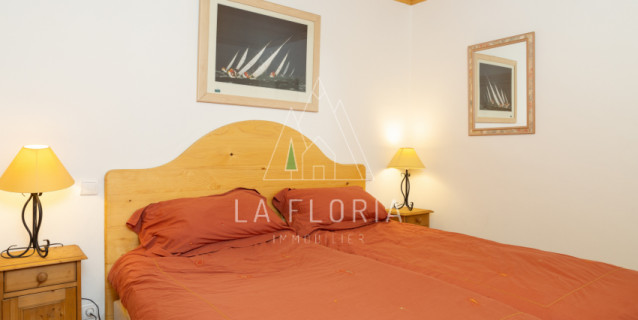 SOUS COMPROMIS / CHALET LYARET - CHAMONIX LES PRAZ