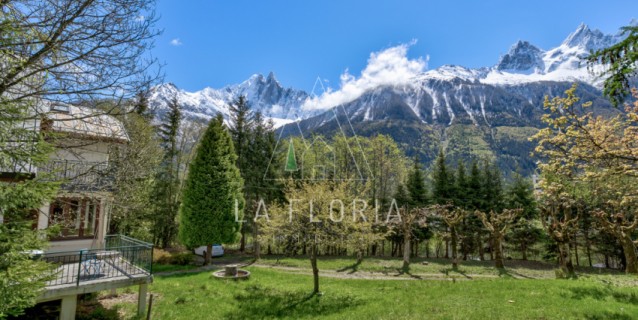 MAISON  COMBE LACHENAL, CHAMONIX