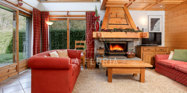 SOUS COMPROMIS / CHALET LYARET - CHAMONIX LES PRAZ