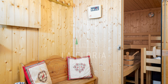 SOUS COMPROMIS / CHALET LYARET - CHAMONIX LES PRAZ