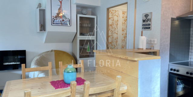 UNDER OFFER / CHAPELLE APARTMENT, CHAMONIX LES PRAZ